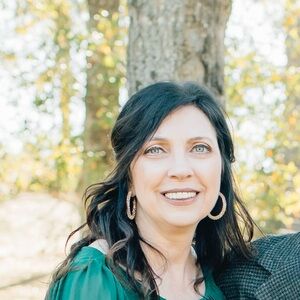 Meet your Posher, Breola